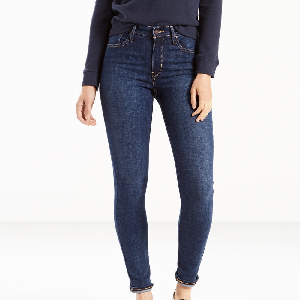 Levi's Women's Dark Indigo Skinny Jeans